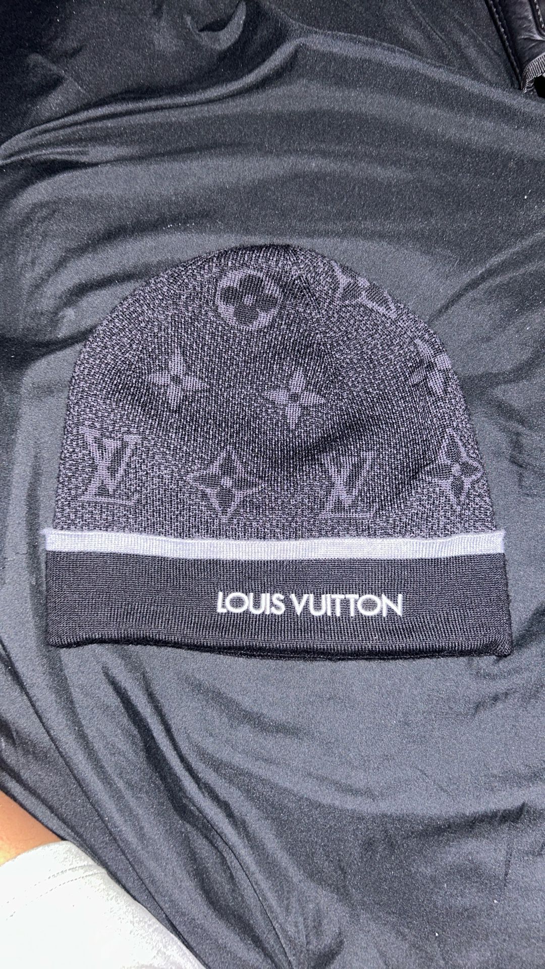 Louis vuitton beanie