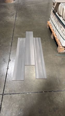Porcelain tile