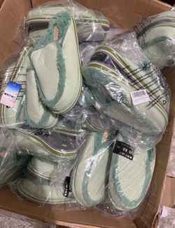 Wholesale Liquidation – 130 Pairs of Brand New Slippers – Reseller Lot