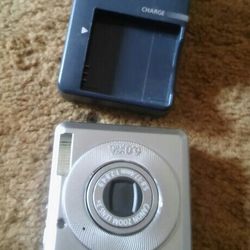 Canon Power Shot Sd630 With Charger