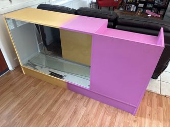 Retail merch display case