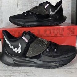 NEW KYRIE LOWS BLACK OUT - Limited Edition Size 10.5 $120