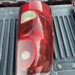 2003-2006 Rear Taillights