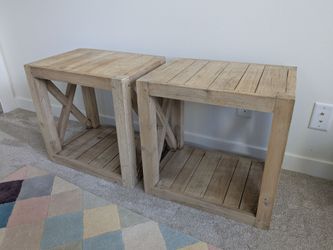 Set of 2 Wooden Bedside Tables