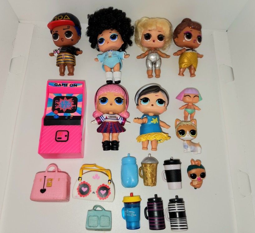 lot of LOL dolls, LOL pets, babies, and accessories