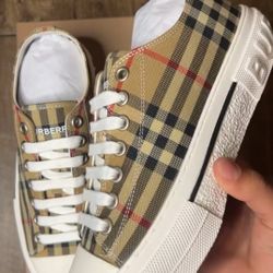 Burberry Shoes