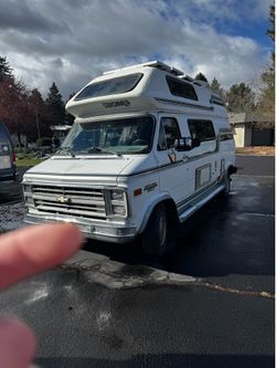1991 Chevy G30 Coachmen Camper Van
