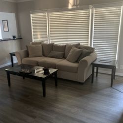 Coffee Table / End Tables
