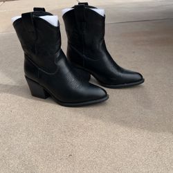 Boot Black