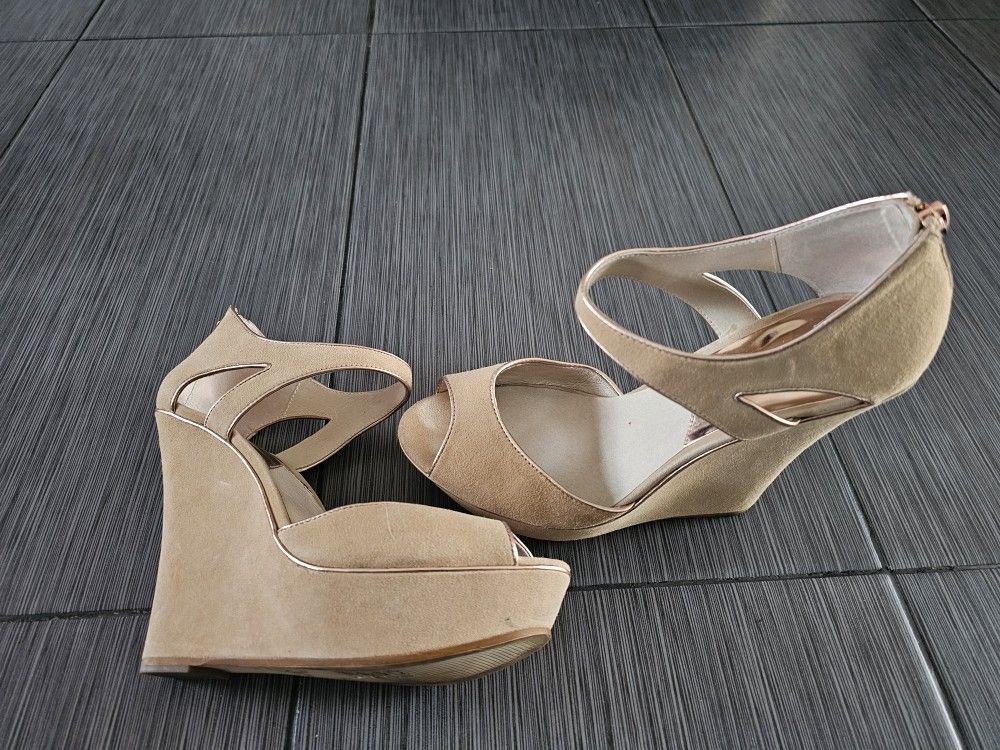 MICHAEL KORS SUEDE WEDGE PLATFORM SANDALS 