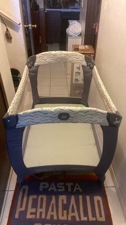 Baby play pen price 24$. Pick up. E. 72. and. Grandview E. Tacoma