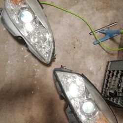 2007 Mercedes-Benz Headlights