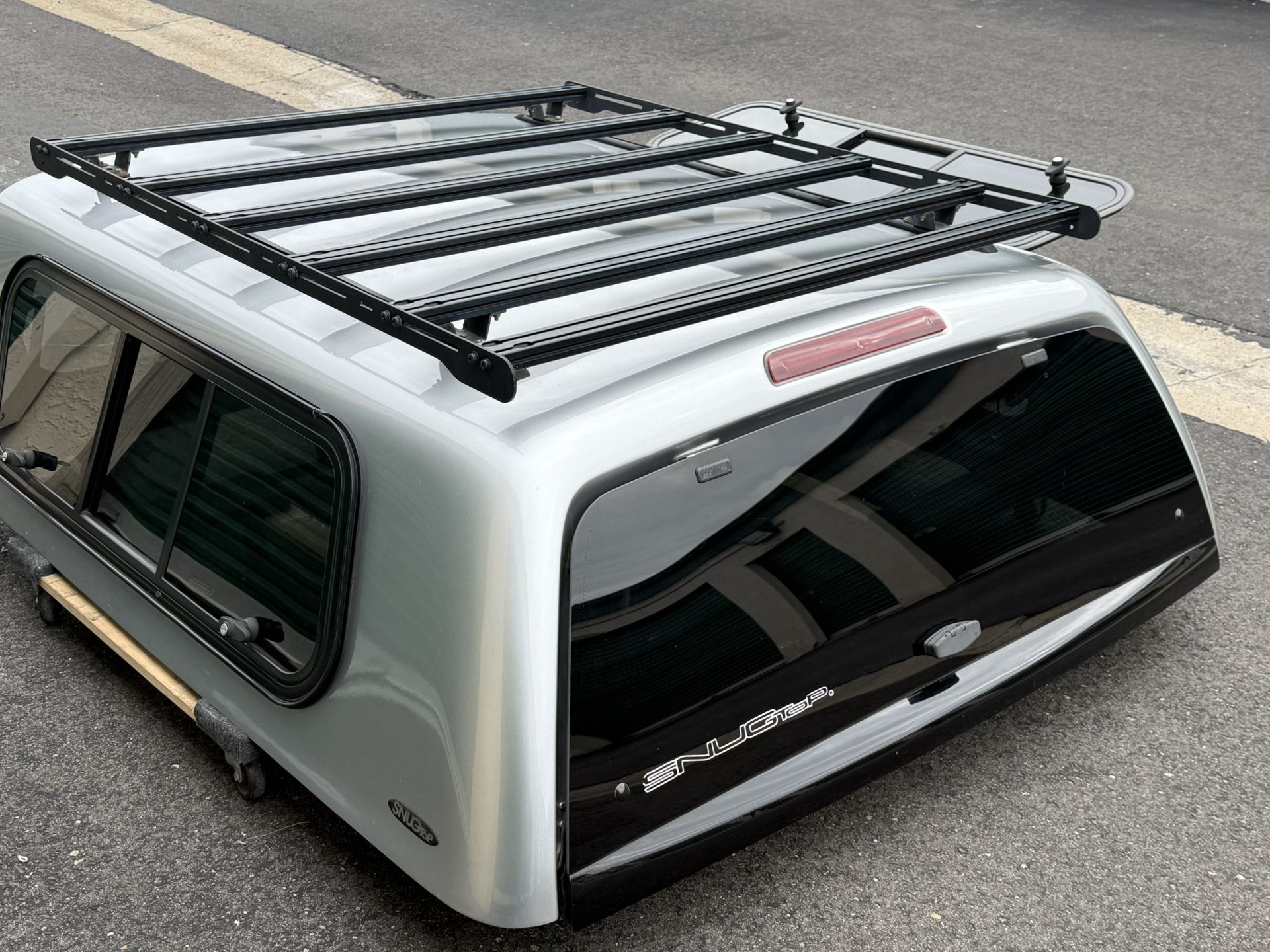 SnugTop Rebel Camper Shell w/ Roof Rack/Overland 2016-23 4 door (5 ft bed)