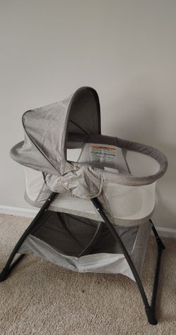 Like New Baby Basinet!
