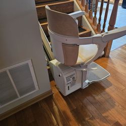 Stairlift Modelo 600