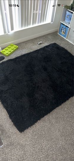 Black rug