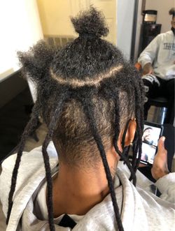 Dreadlocks extensions and install