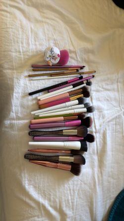 Make up brushes