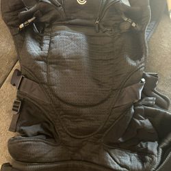 Contour Black Baby Carrier 