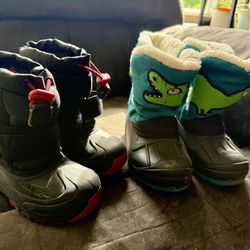 2 Pairs Toddler Snow Boots Size 9/10 (sold Separately) 