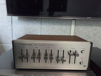 Vintage Realistic Model 31-1987 Stereo Frequency Equalizer –Serviced