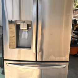 Refrigerator LG