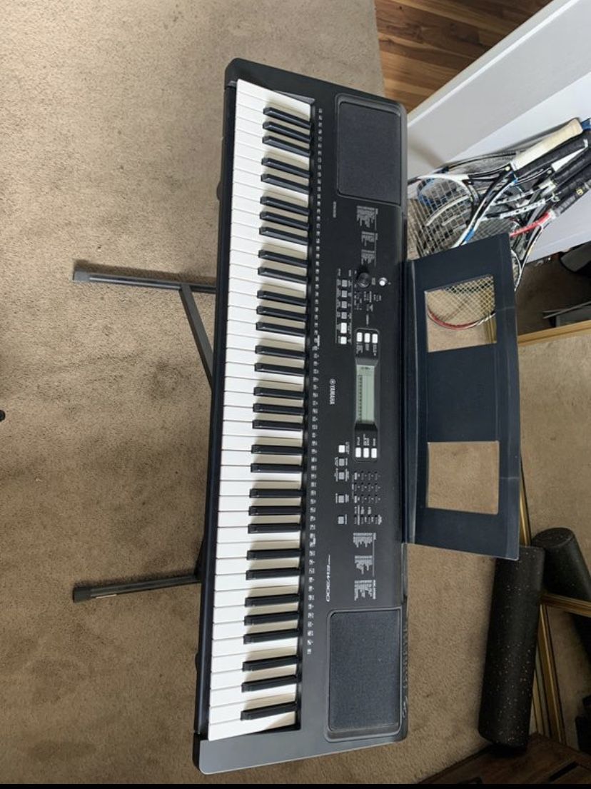 Piano/keyboard (Yamaha PSR300)