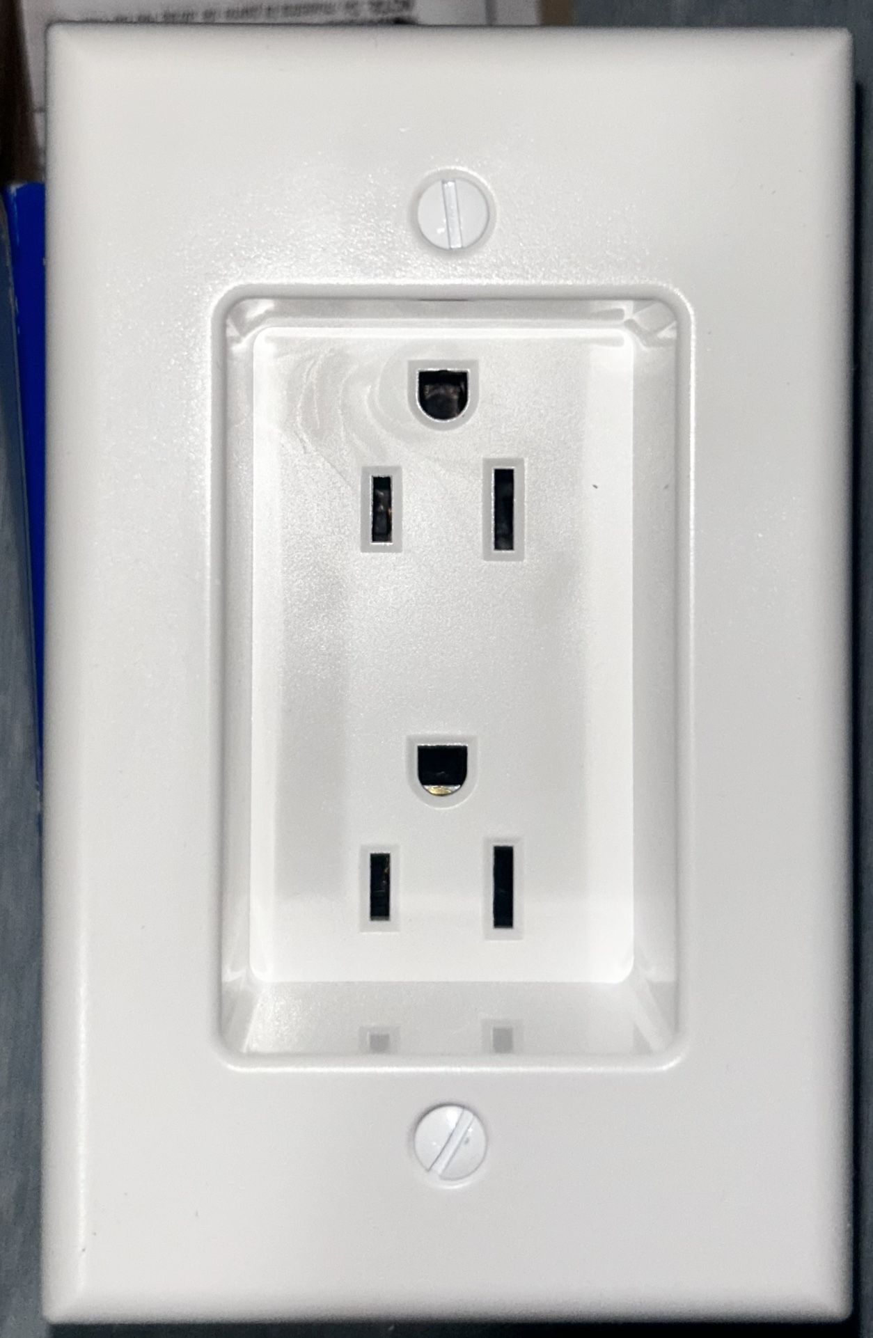 Deep Wall Receptacle