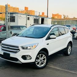 2018 Ford Escape 4WD SE
