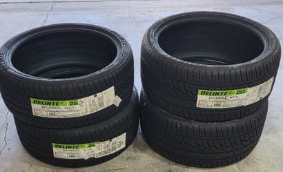 New 22 Inch Staggered Tires 265 35 ZR22 Front / 315 30 ZR22 Rear