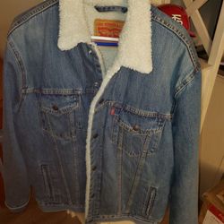 L  LEVI'S JACKET