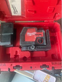 Milwaukee Green Cross Line & Plumb Laser w/ Hard Case