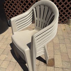6x ProGarden Plastic Patio Chairs