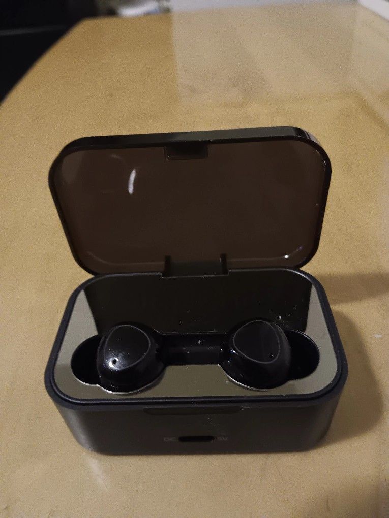 Wireless Earbuds