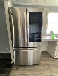 LG refrigerator