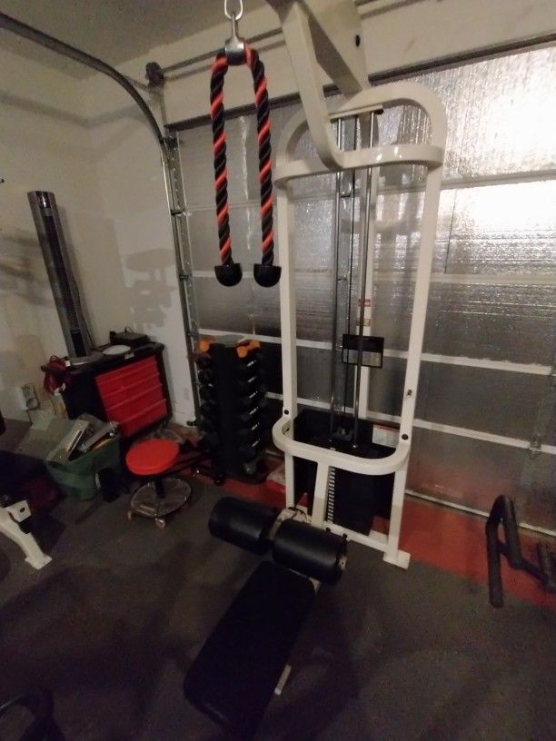 *SALE* Life Fitness Lat Pulldown Selectorized Commercial Gym Machine