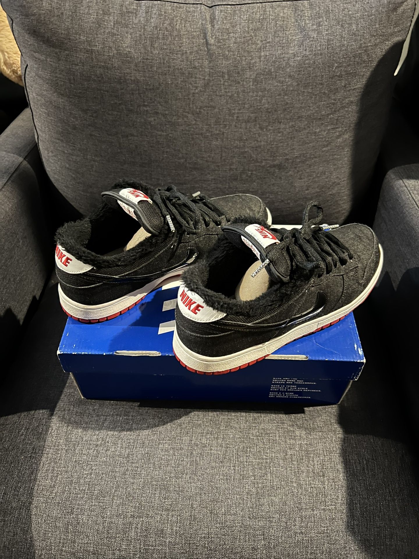 Nike SB Dunk Low Larry Perkins