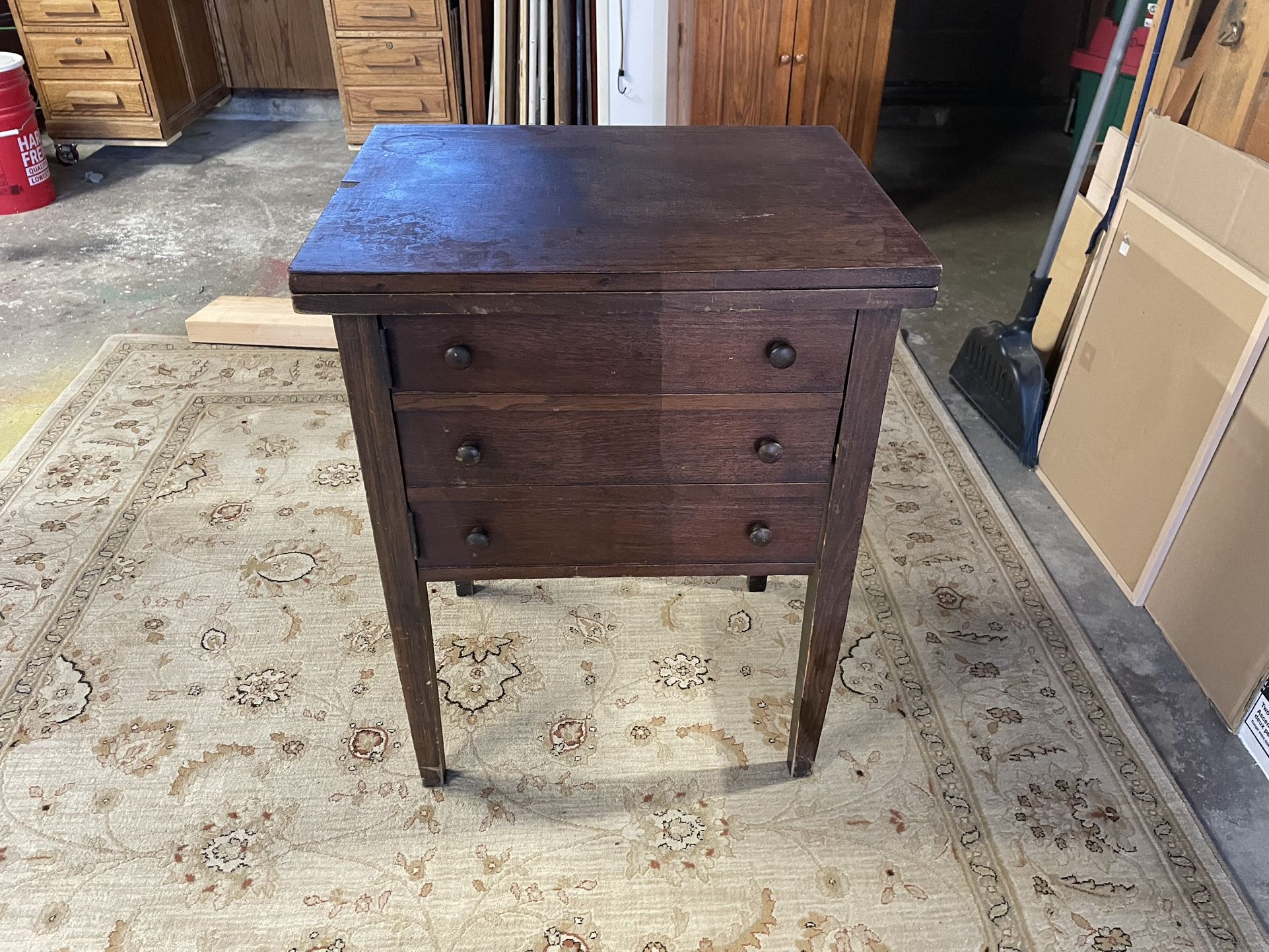 Antique Sewing Machine 