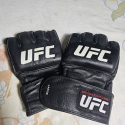 Official UFC Fingerless Gloves - Large