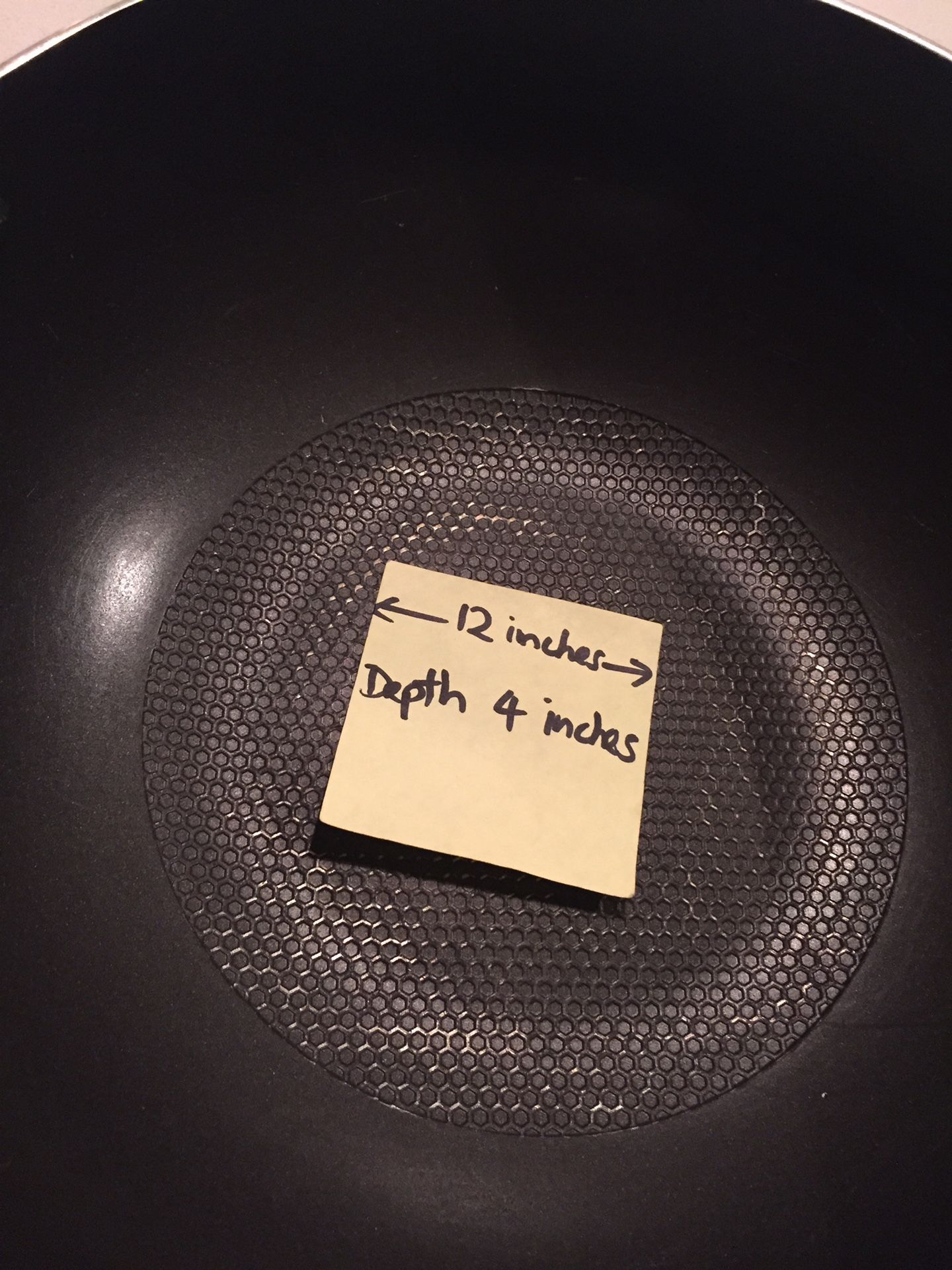 Non-stick cooking pan