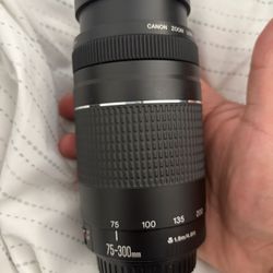 Canon EF 75–300mm lens