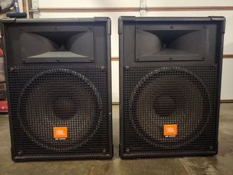 JBL MR925 MR Series 15" 2-Way Speakers (Pair)