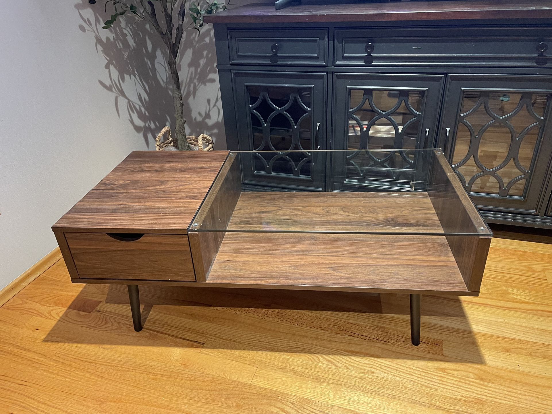 Beautiful MCM Coffee Table