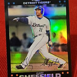 2007 Gary Sheffield “Refractor” Baseball Card !