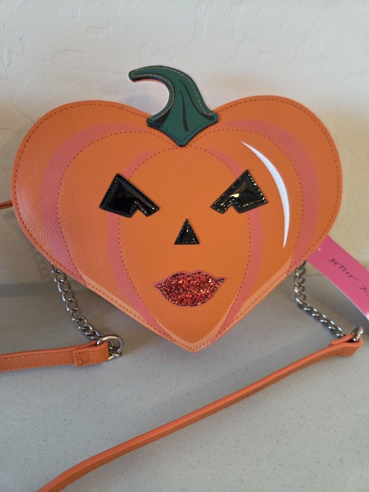 * Red lips Betsy Johnson pumpkin purse Halloween Goth costume