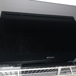 32 inch Emerson flat Screen