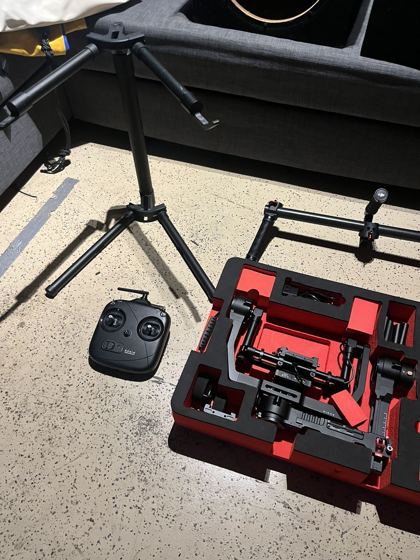 Dji Ronin-M Gimbal Stabilizer
