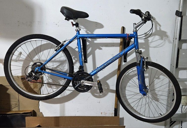 Bicicleta Marca Diamonback Rin 24