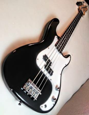FREE SHIPPING On This Beautiful Fender P-Bass Electric Bass Guitar Copy