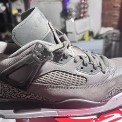 JORDAN’S.  SIZE 13. TENNIS SHOES FOR SALE 